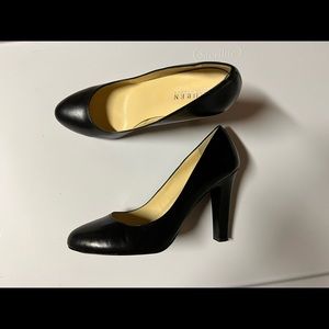 Ralph Lauren Rylie Black pumps 7.5B